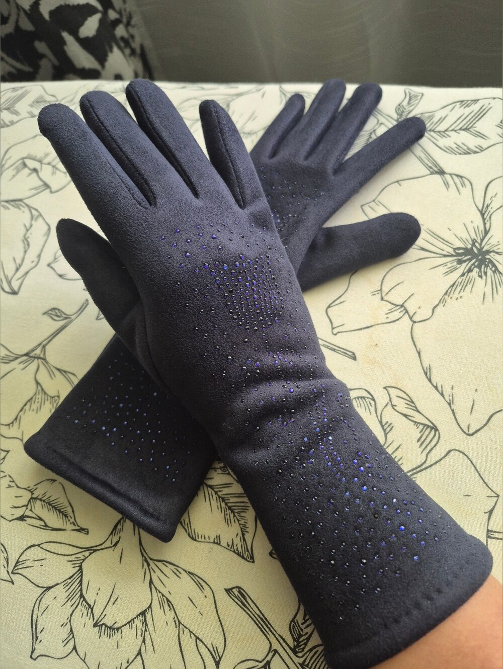 NWOT Elegant Navy Women's Dress Gloves with Crystal Accents